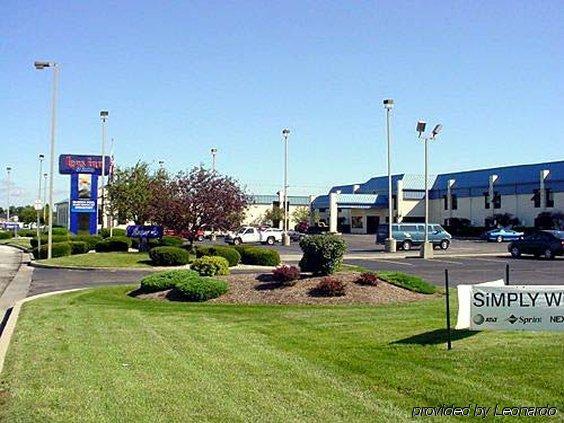 Lees Inn & Suites Muncie Eksteriør billede