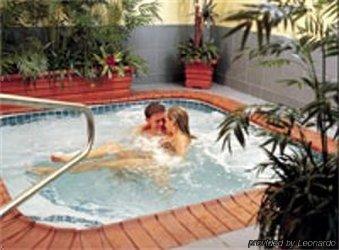 Lees Inn & Suites Muncie Eksteriør billede